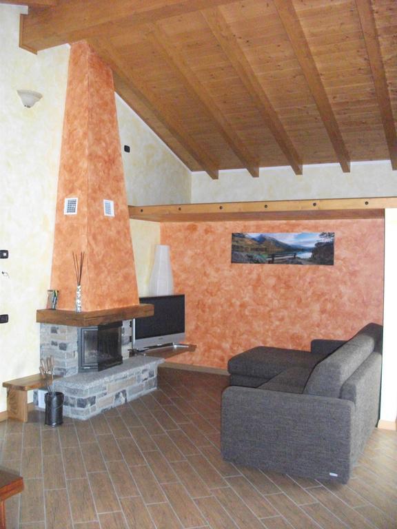 Agriturismo Il Sorriso dei Figli Argegno Camera foto
